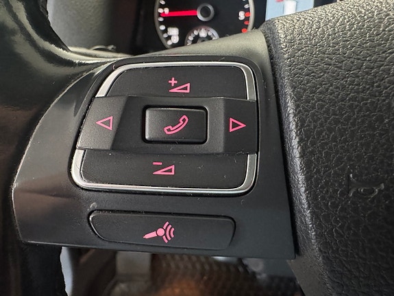 Volkswagen Tiguan 13 of 14