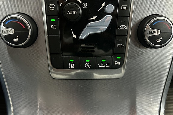 Volvo V70 16 of 25