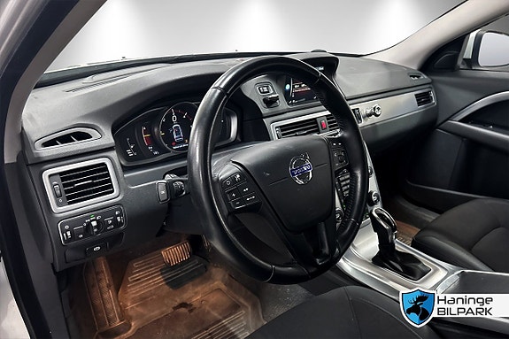 Volvo V70 18 of 25