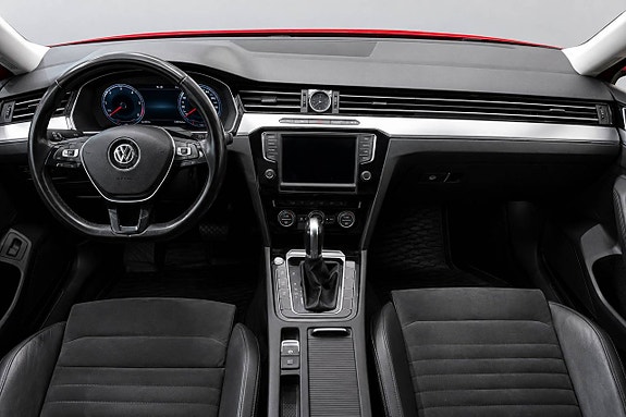 Volkswagen Passat 15 of 18