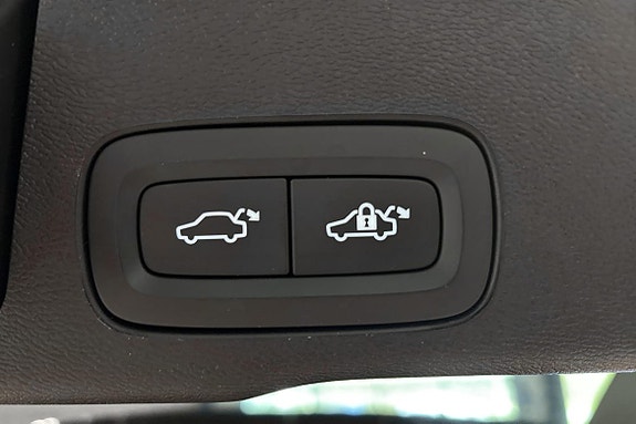 Volvo XC60 23 of 25