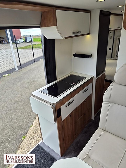 Pilote V 600 G / Under 6m / Automat / Sidor och front till Markis 9 of 21