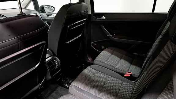 Volkswagen Touran 11 of 22