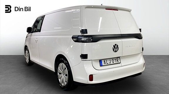 Volkswagen ID. Buzz 3 of 12