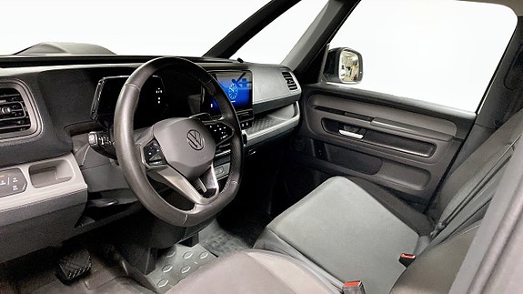 Volkswagen ID. Buzz 7 of 12
