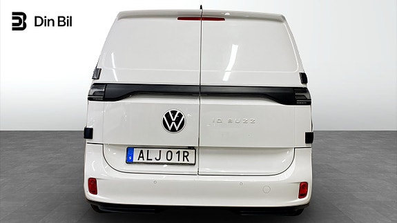 Volkswagen ID. Buzz 5 of 12