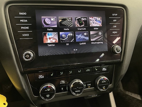 Skoda Octavia 17 of 23