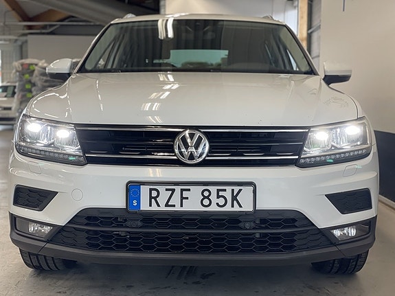 Volkswagen Tiguan 3 of 27
