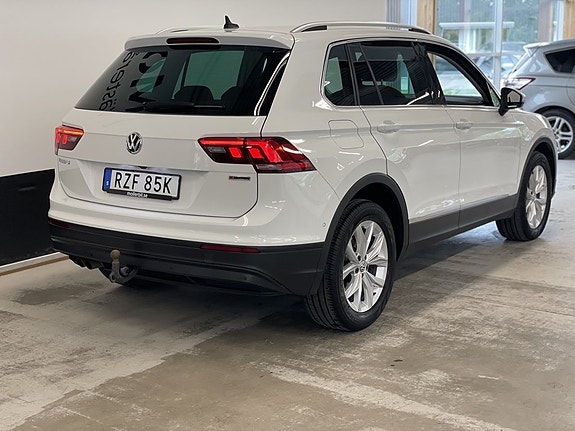 Volkswagen Tiguan 7 of 27