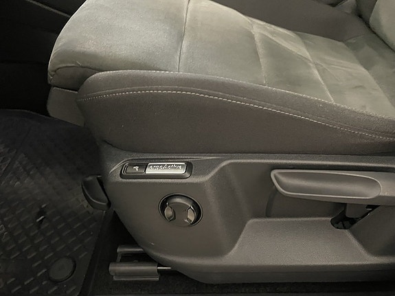 Volkswagen Tiguan 18 of 27