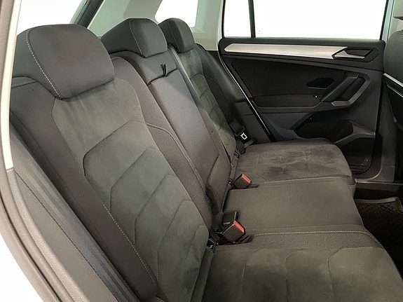 Volkswagen Tiguan 12 of 27