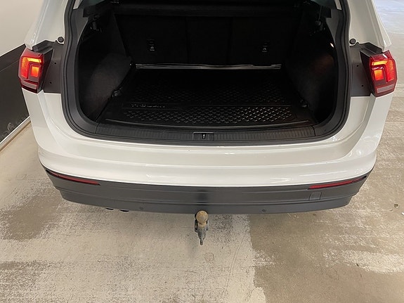 Volkswagen Tiguan 9 of 27