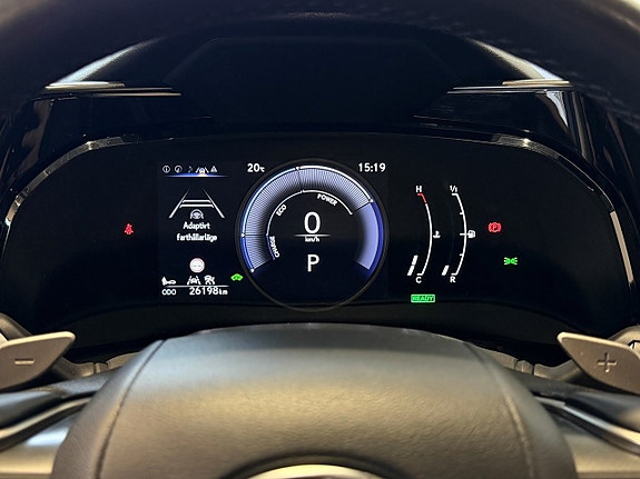 Lexus NX350h 18 of 20