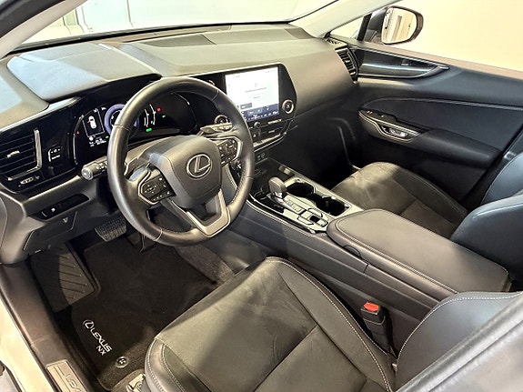 Lexus NX350h 6 of 20