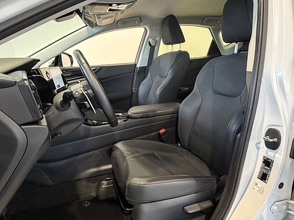 Lexus NX350h 9 of 20