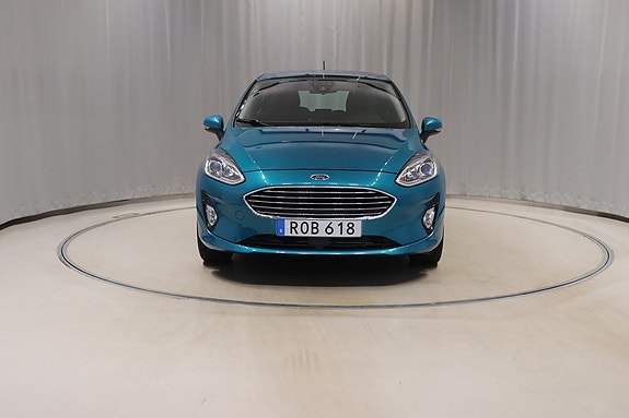 Ford Fiesta 2 of 9