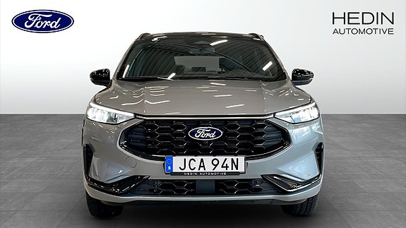 Ford Kuga 8 of 12
