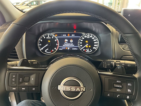 Nissan Qashqai 9 of 12