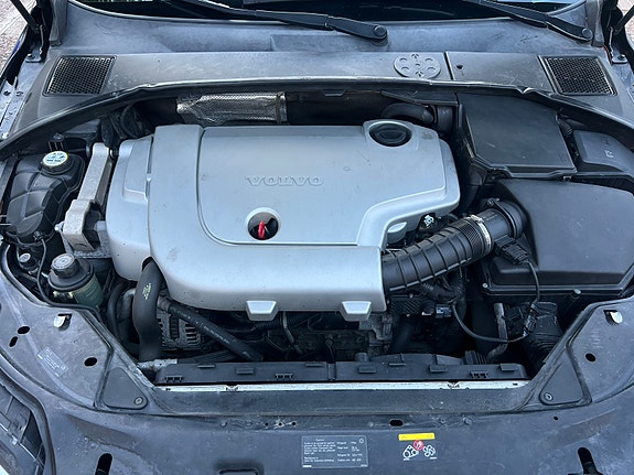 Volvo V70 6 of 13