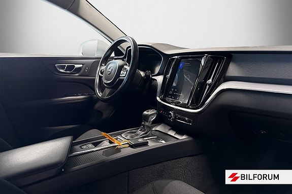 Volvo V60 5 of 11