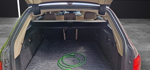 BMW 520d 12 of 13