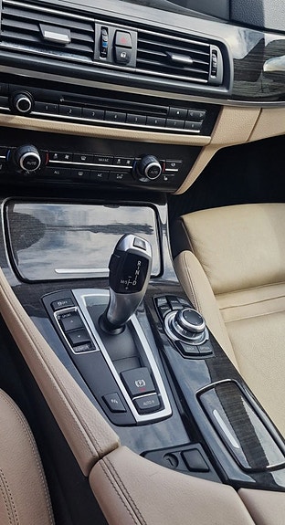 BMW 520d 8 of 13