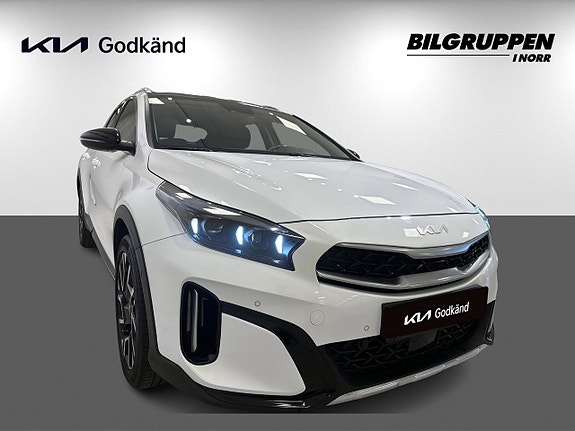 Kia XCeed 3 of 17