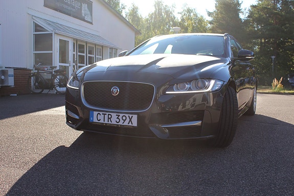 Jaguar XF 15 of 15