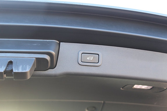 Jaguar XF 7 of 15