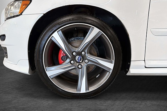 Volvo V50 2 of 14