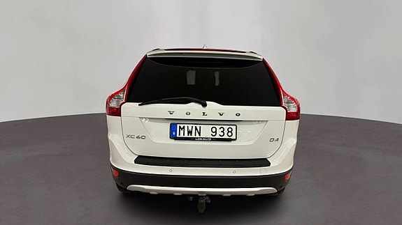 Volvo XC60 6 of 16
