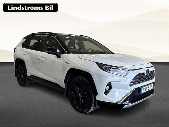 Toyota RAV4 3 of 19