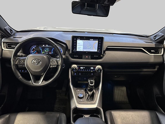 Toyota RAV4 12 of 19