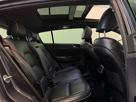Kia Sportage 16 of 24