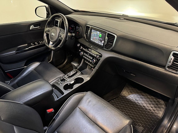 Kia Sportage 12 of 24