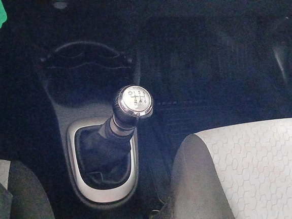 Toyota Yaris 18 of 19