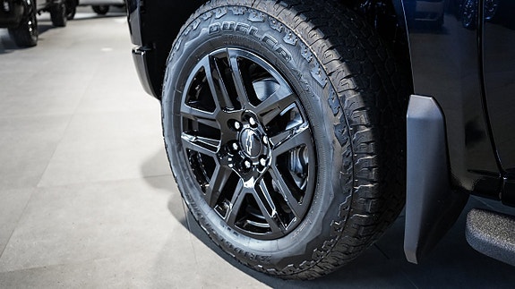 Chevrolet Silverado EV 16 of 30