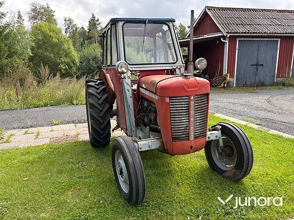 Traktor Massey Ferguson 30 10 of 30