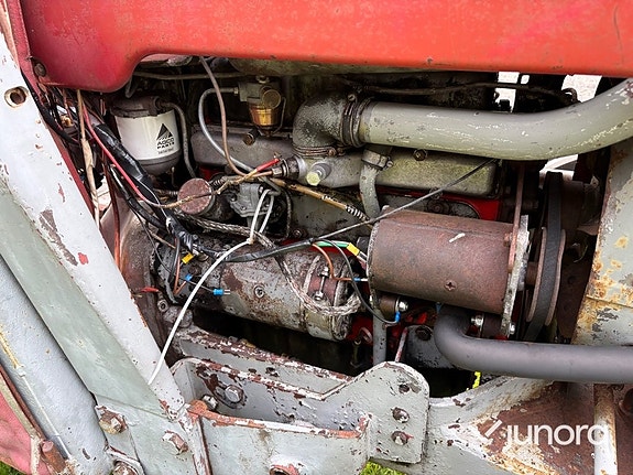 Traktor Massey Ferguson 30 30 of 30