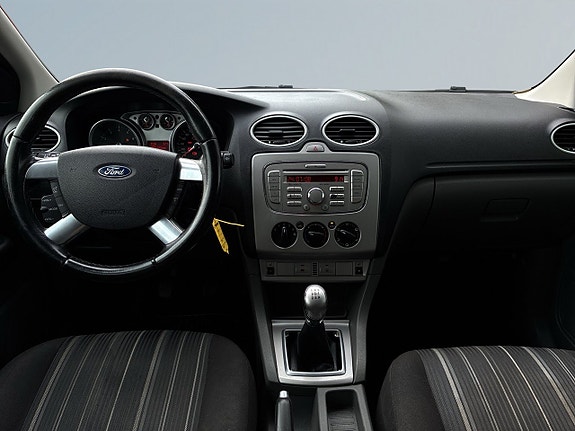Ford Focus 8 of 19