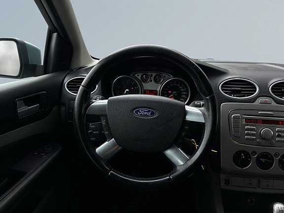 Ford Focus 9 of 19