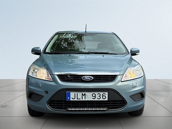 Ford Focus 2 of 19
