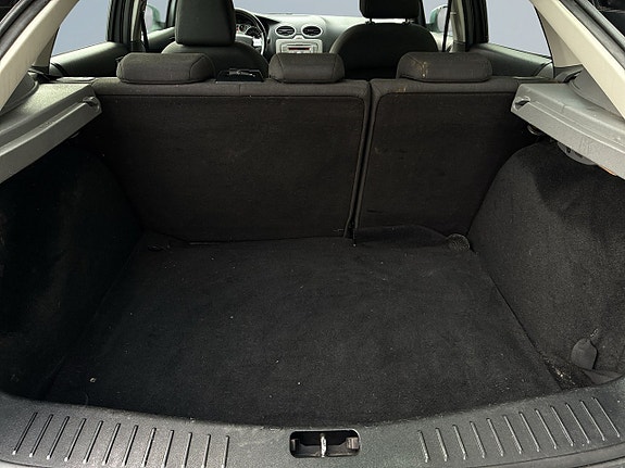 Ford Focus 12 of 19
