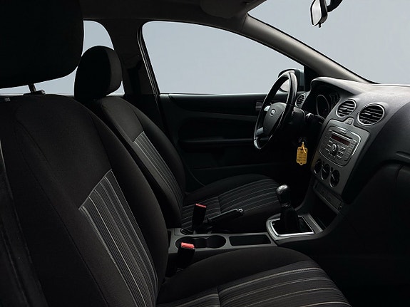Ford Focus 10 of 19