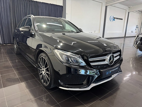 Mercedes-Benz C400 5 of 29