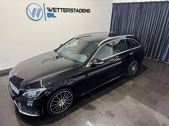Mercedes-Benz C400 9 of 29