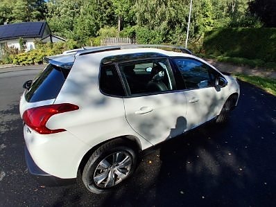 Peugeot 2008 4 of 8