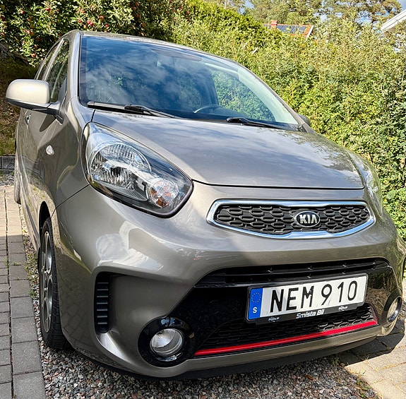 Kia Picanto 3 of 7