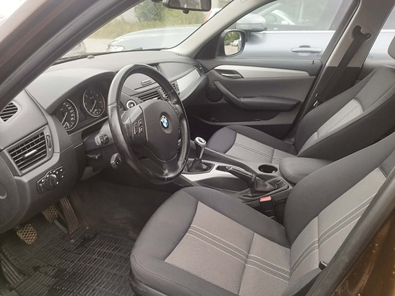 BMW X1 3 of 3