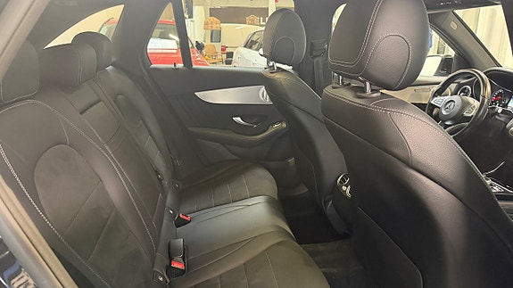 Mercedes-Benz GLC220 d 9 of 23